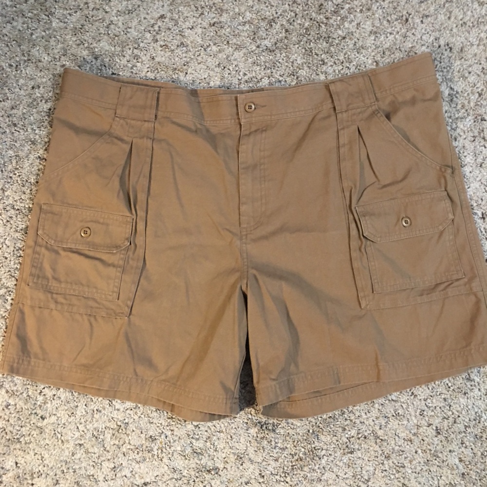 Cabela’s Brown Cargo Shorts